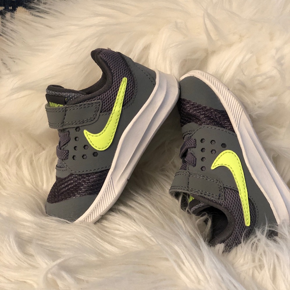 Baby/Toddler Nike Shoes Size 5C